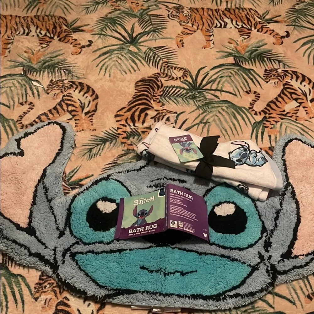 Stitch Bath Rug and Towel Set